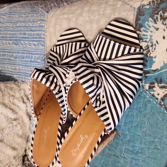 Qupid Shoes - Heels